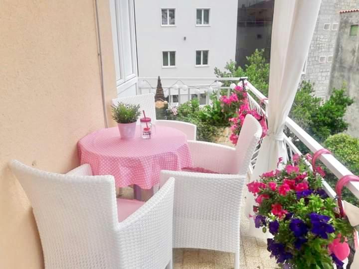 Nina Hotel Baška Voda Екстериор снимка